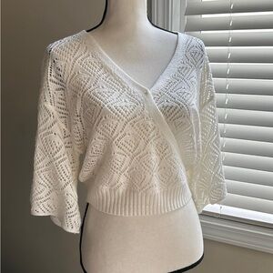 Hippie rose white crochet vneck bell sleeve top